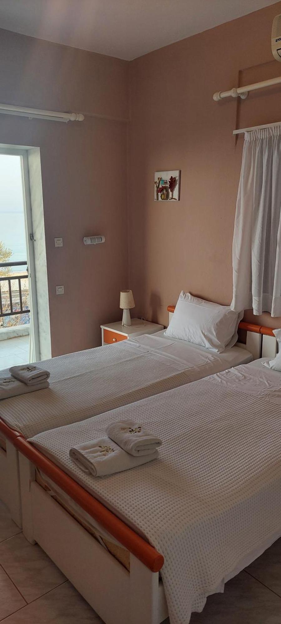 Seaside Studios Paralia Dionysiou Luaran gambar